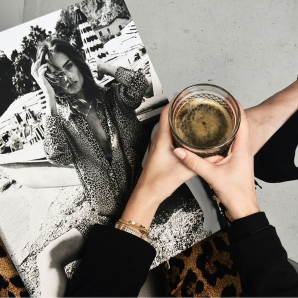 Meet your Posher, Mel - Picture 1 of 1